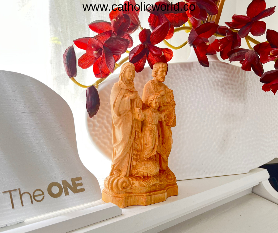 MN05 - Holy Family Jesus - Virgin Mary - St Joseph Christian Sculpture Christian Art Home Decor and Gifts Religious Icons of Saint Prayer Altar