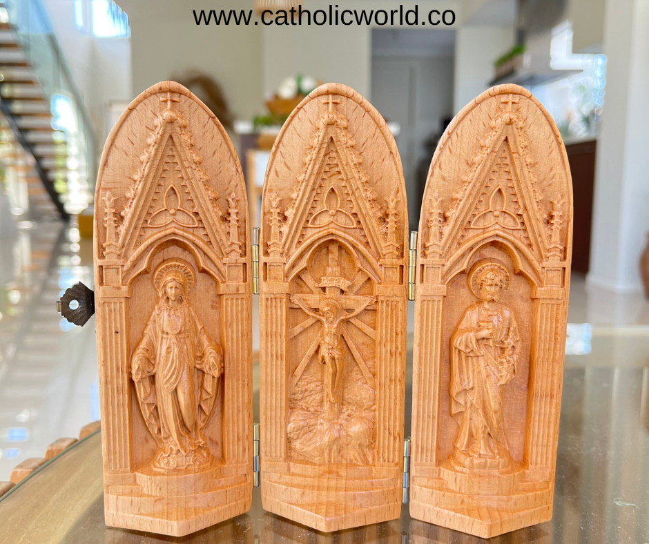 MN03 - Portable Holy Family Religious Icon Prayer Altar Catholic Virgin Jesus Joseph Catholic Statue Wooden Religious Gifts Prayer Supplies